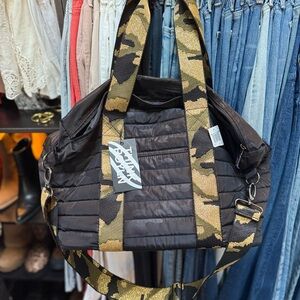 THINK ROYLYN Camouflage Duffel Bag